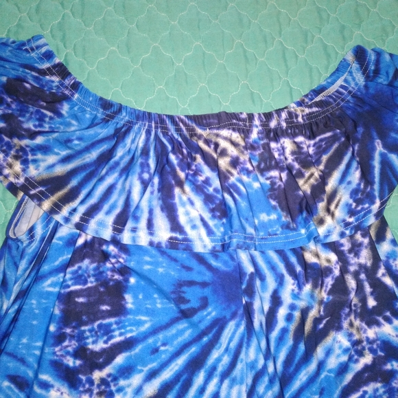 Off the shoulder top - Picture 1 of 2